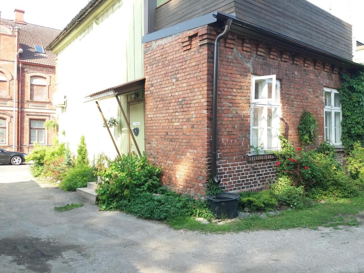 Posti Guest Apartment Вильянди Экстерьер фото